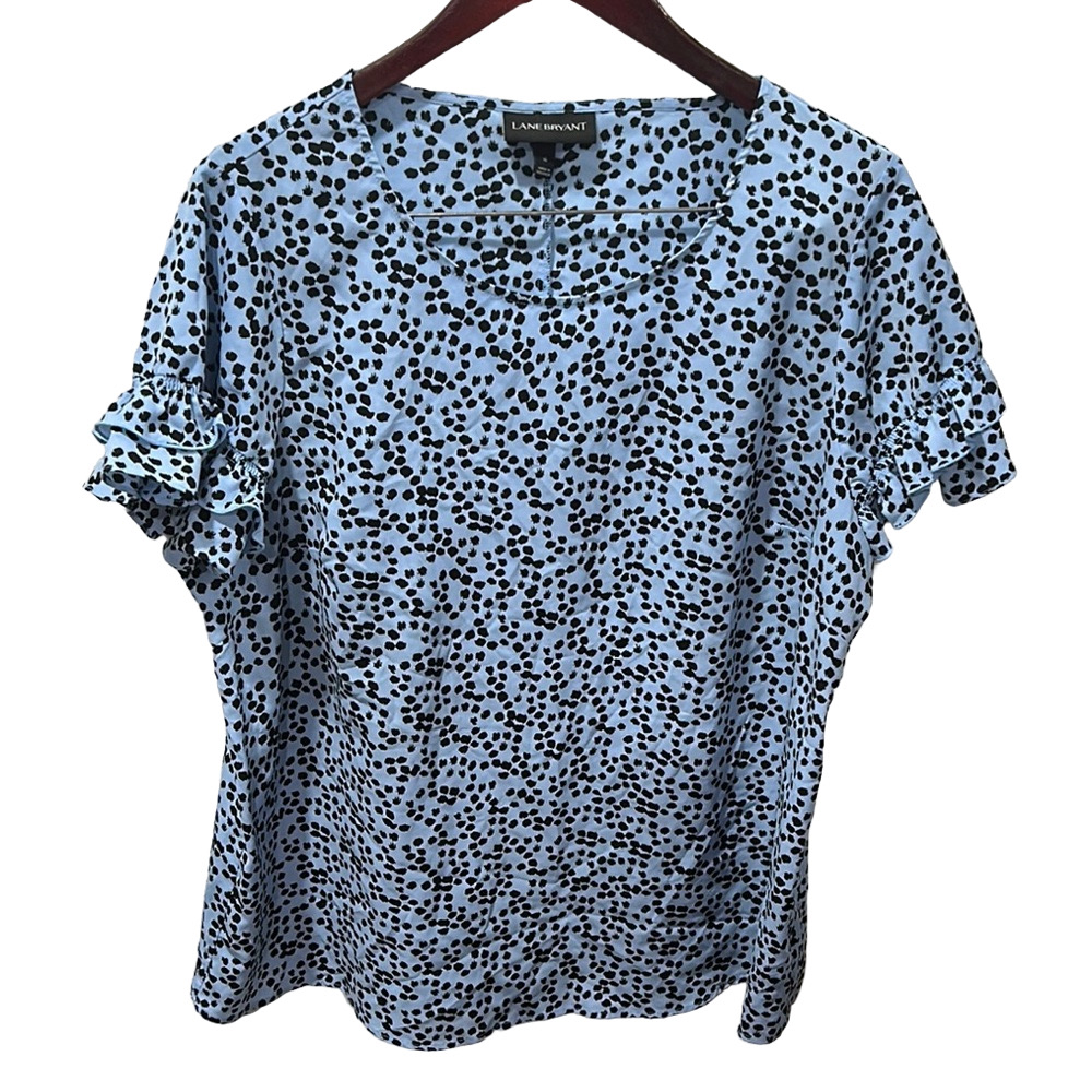 🌙Lane Bryant Light Blue Blouse with Black Dots ruffle sleeves size 18 GUC